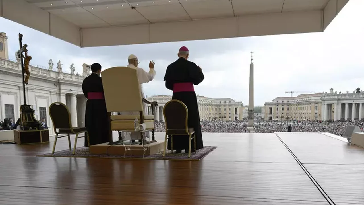 Vaticano rejeita proposta da Igreja alemã para permitir homilias de leigos