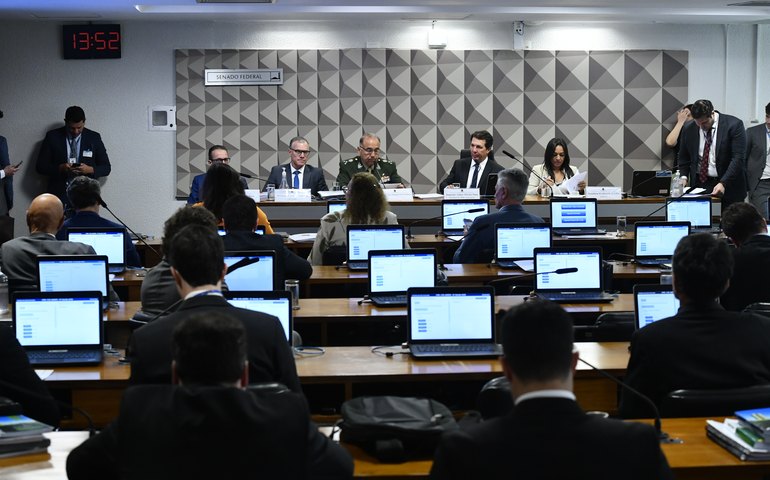 Senadores divergem sobre papel de militares nos atos de 8 de janeiro