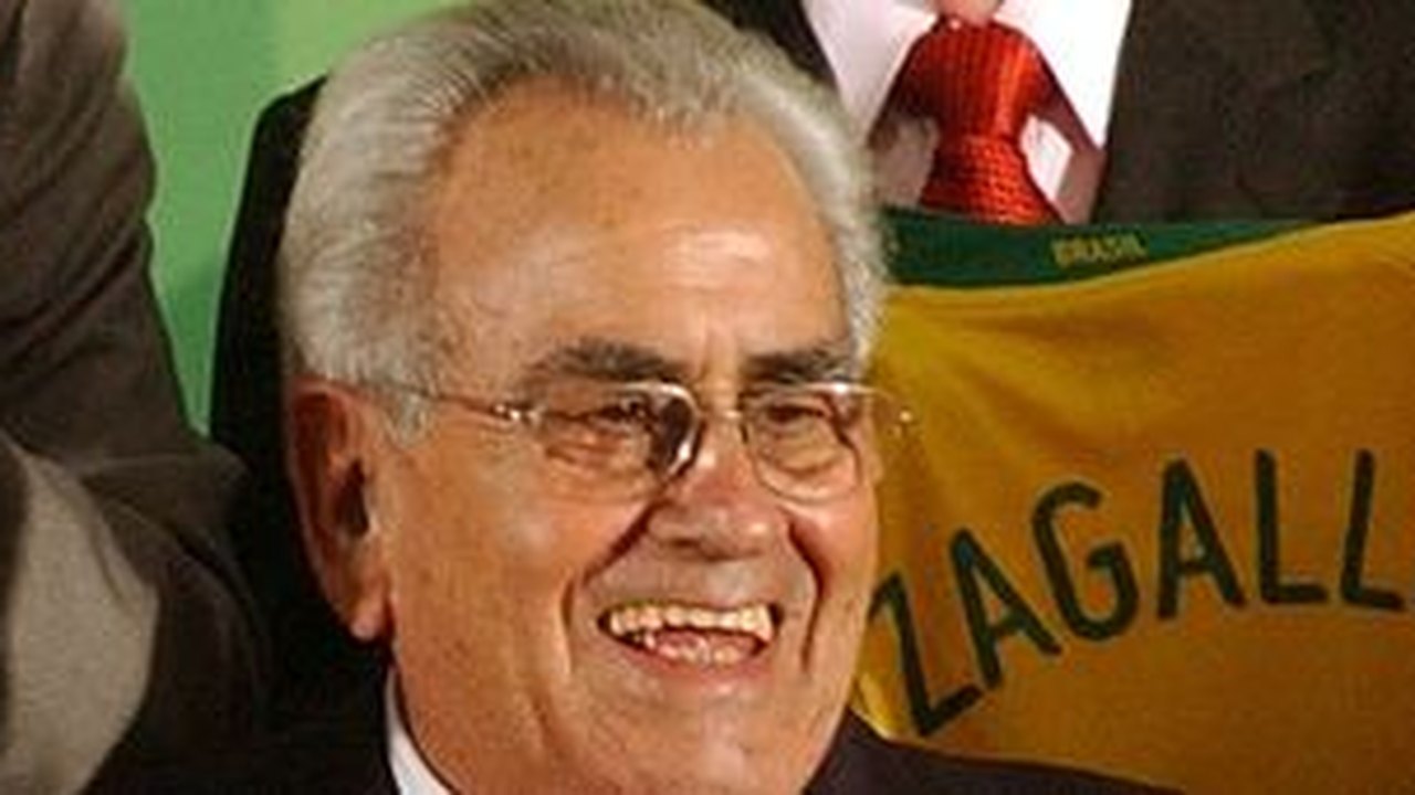 Bicampeão mundial da seleção brasileira, Zito morre aos 82 anos
