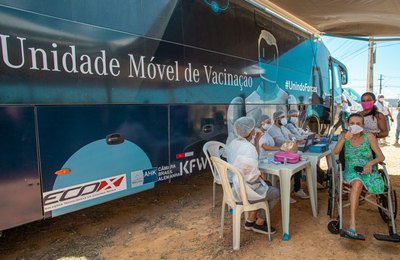Ônibus da Vacina ultrapassa 9 mil doses aplicadas e encerra passagem por Maceió Bairros da periferia foram 