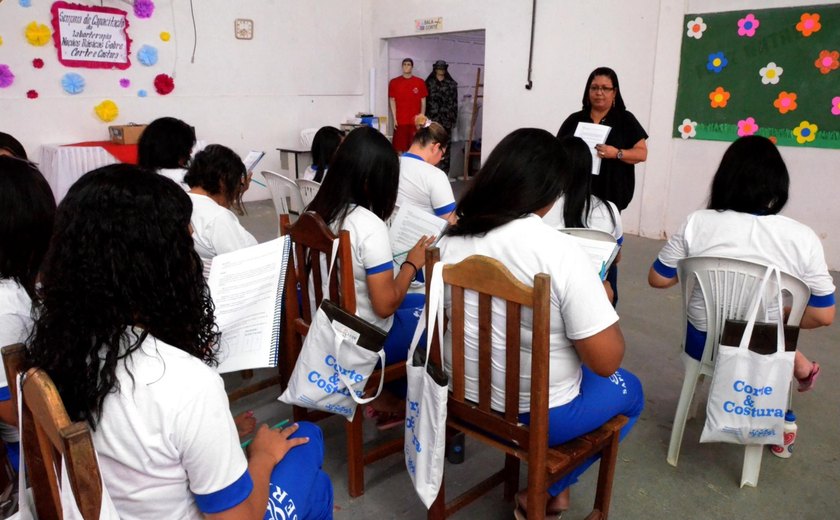 Número de ﻿reeducandos em busca ﻿de conclusão dos estudos sobe 65﻿%