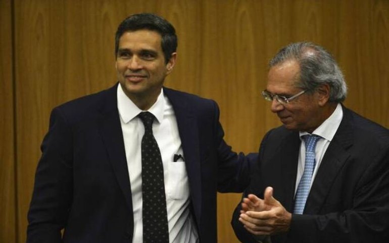 Fenafisco: offshores de Guedes e Campos Neto tornam permanência deles escandalosa