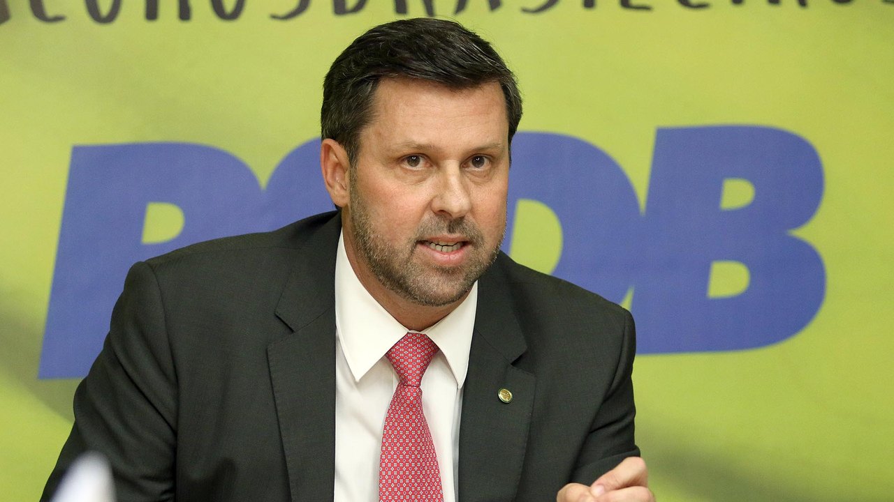 Líderes do PSDB defendem movimento em prol de novas eleições para superar crise