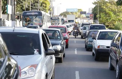 Boleto do IPVA 2023 de veículos com placas finais 3 e 4 vence nesta sexta-feira (31)