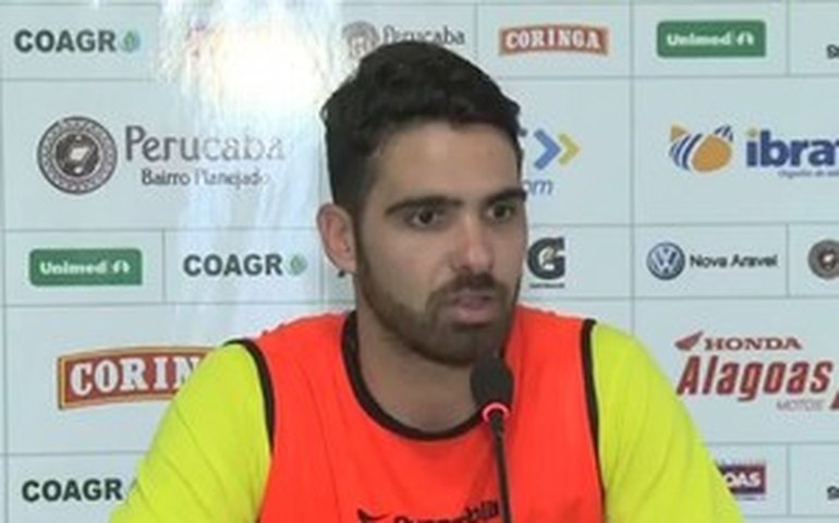 Mata-mata contra o Guarani é outro campeonato, diz zagueiro do ASA