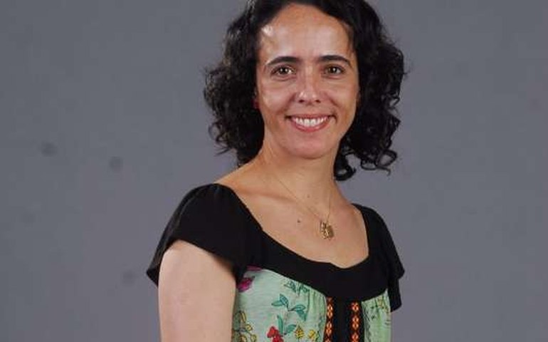 Silvia Buarque, com câncer, é internada com quadro de depressão no Rio