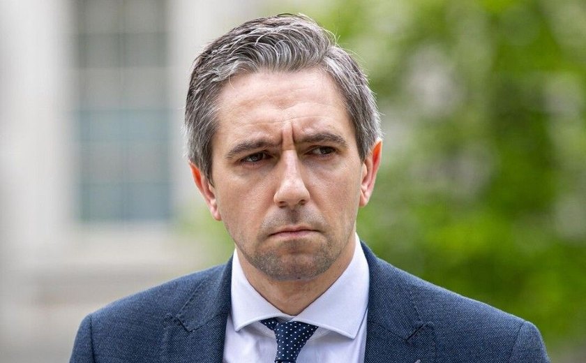 Irlanda: Simon Harris é eleito premiê aos 37 anos, o mais jovem a ocupar cargo