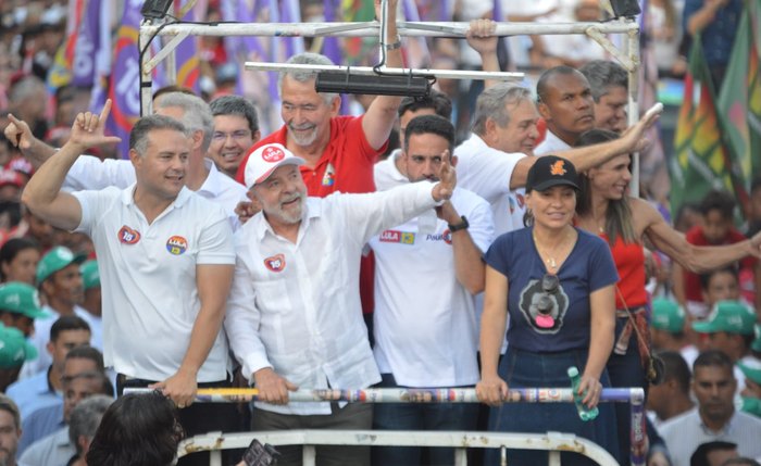 Modelo estatístico da Fundação Getulio Vargas aponta vitória de Lula Modelo estatístico da Fundação Getulio Vargas aponta vitória de Lula