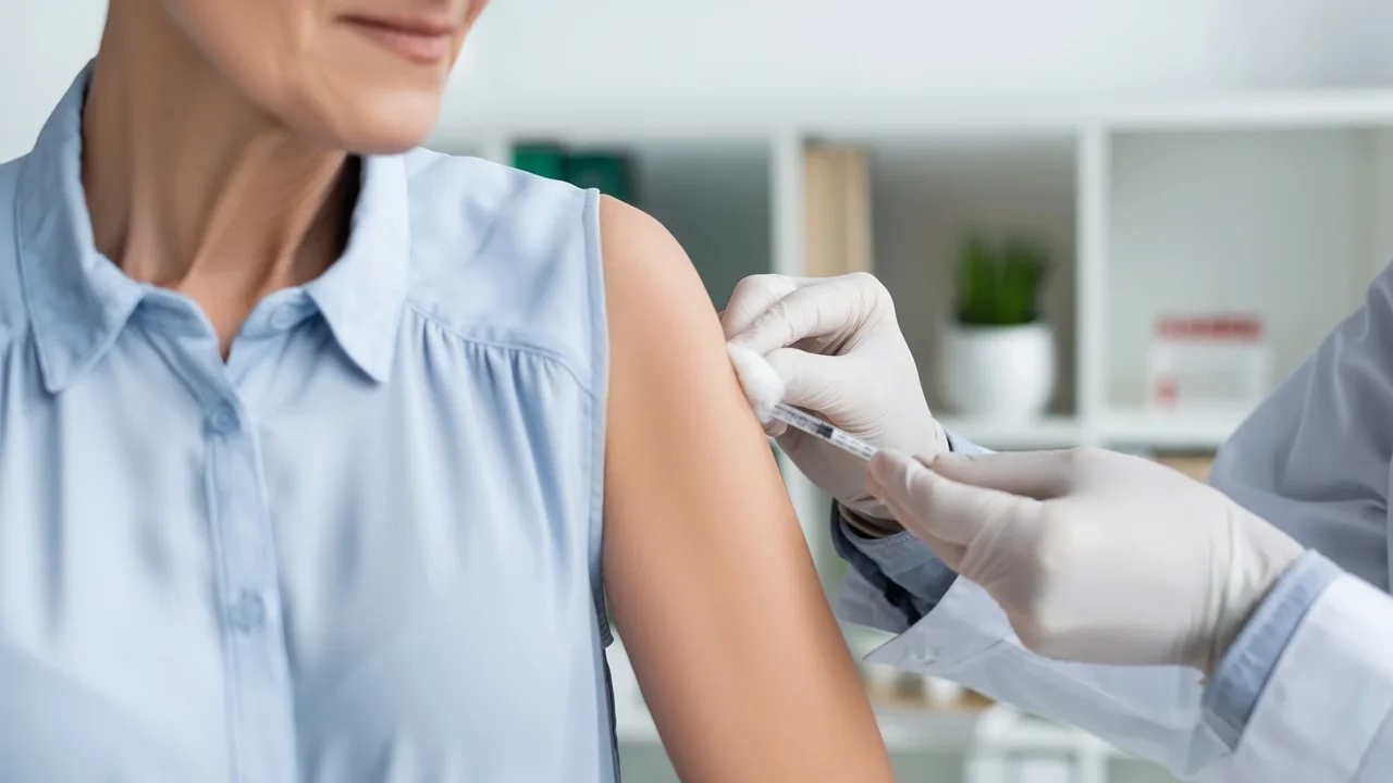 Injeção semestral contra HIV será testada pela Fiocruz em sete cidades brasileiras