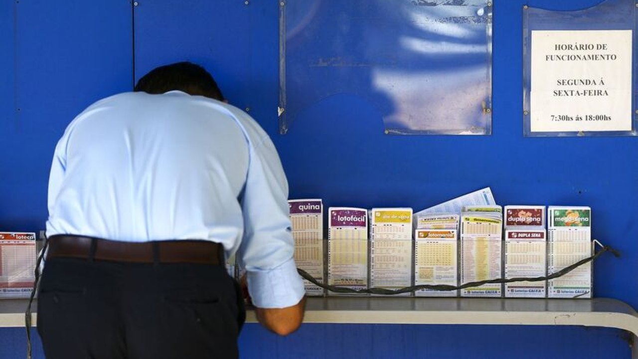 Mega-Sena deve pagar hoje prêmio de R$ 16 milhões