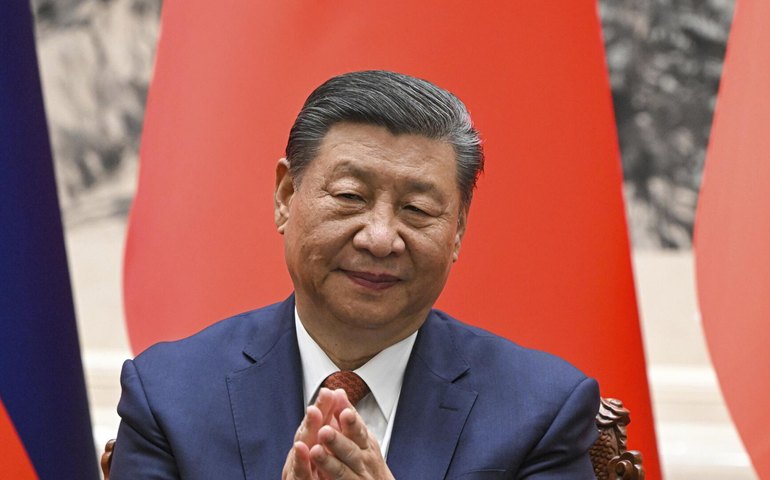 Xi Jinping fala em política macroeconômica mais ativa na China em pronunciamento para 2026