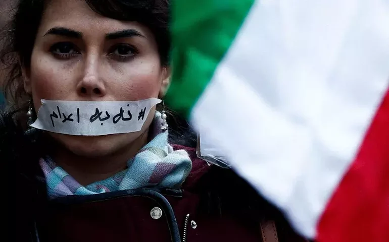 Irã publica lista com nomes de 2.986 mortos em protestos