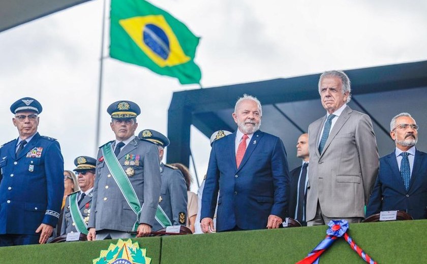 Sete de Setembro: cerimônia em Brasília reúne chefes dos Três Poderes e desfile com referências ao RS e ao G20