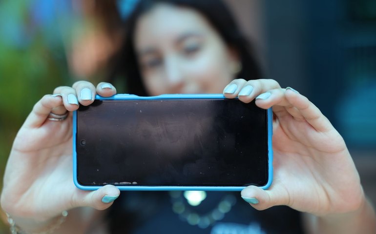 Celular Seguro começa a emitir alerta de bloqueio de aparelhos