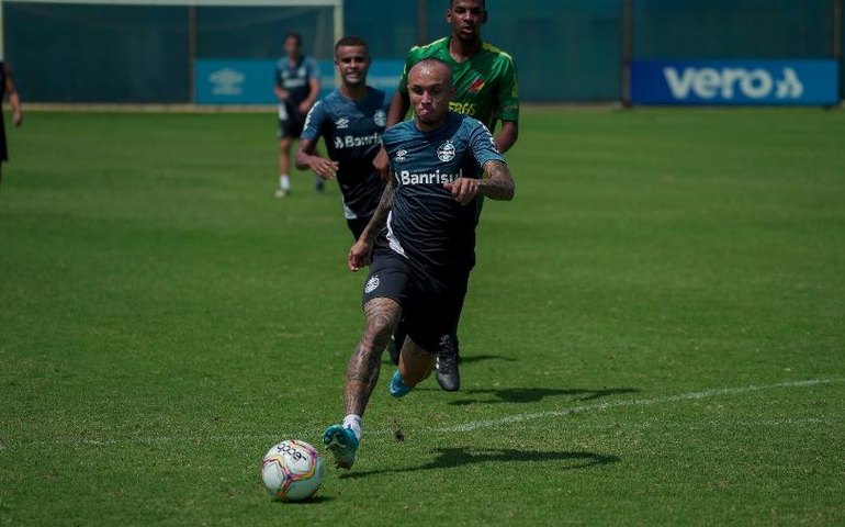 Com restrições em Porto Alegre, Grêmio decide levar treinos para Criciúma