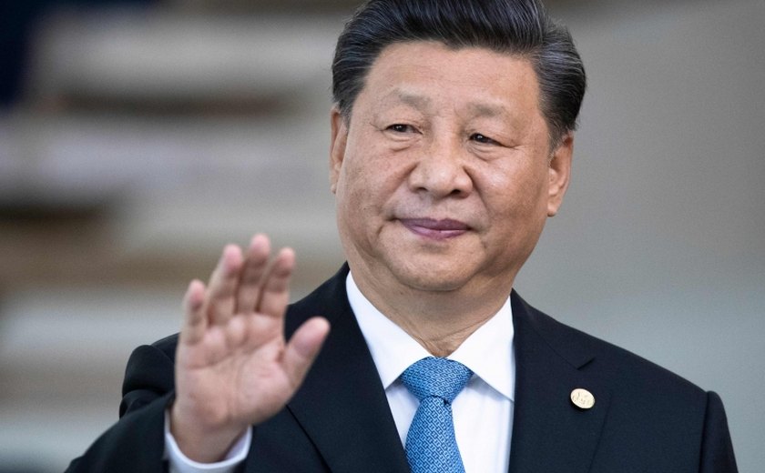Xi Jinping pede menos barreiras comerciais e cooperação para retomada