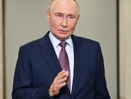 Putin: Rússia está pronta para cessar os combates na zona de cerco do adversário enquanto os representantes da mídia estiverem lá