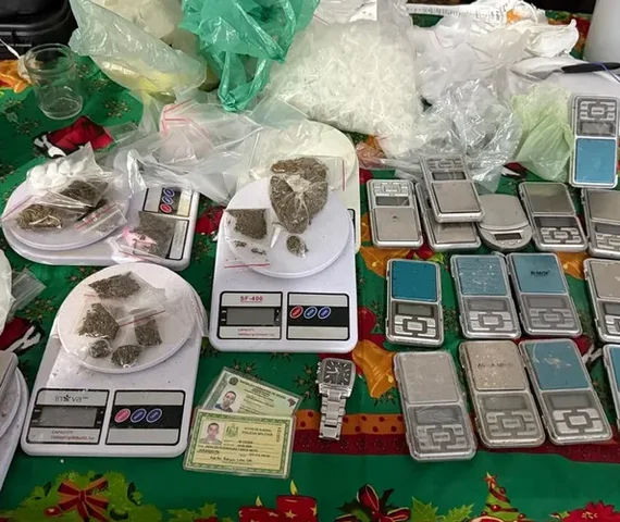 Operação do GAECO prende policial militar com drogas e R$ 7,7 mil em Maceió