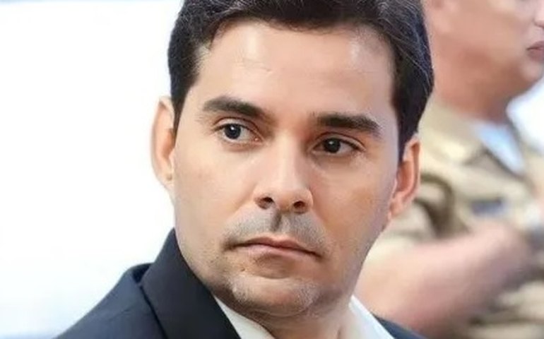 Vereador anuncia rompimento com Dantas, critica Vitor Pereira e se mantém no MDB