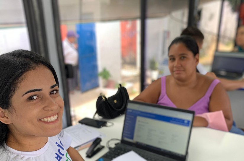 Moradores do Jacintinho são beneficiados com serviços do Cadastro Único
