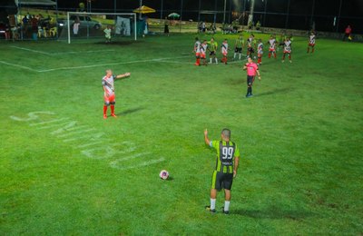 Campeonato Master de Futebol começa com nova iluminação do Campo do Sinimbu
