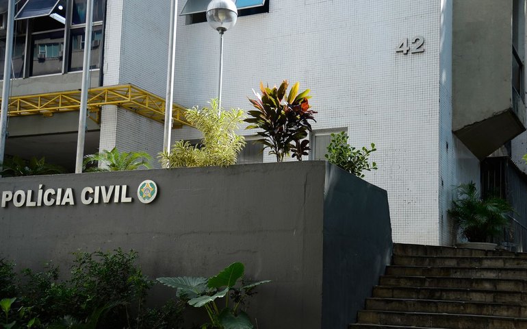 Preso ex-PM suspeito de treinar traficantes do Comando Vermelho, em SP