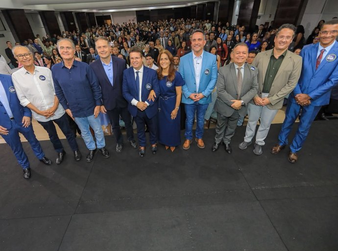 Renan Calheiros participa de encontro do pastor Jacques Balbino e reforça diálogo com a comunidade evangélica