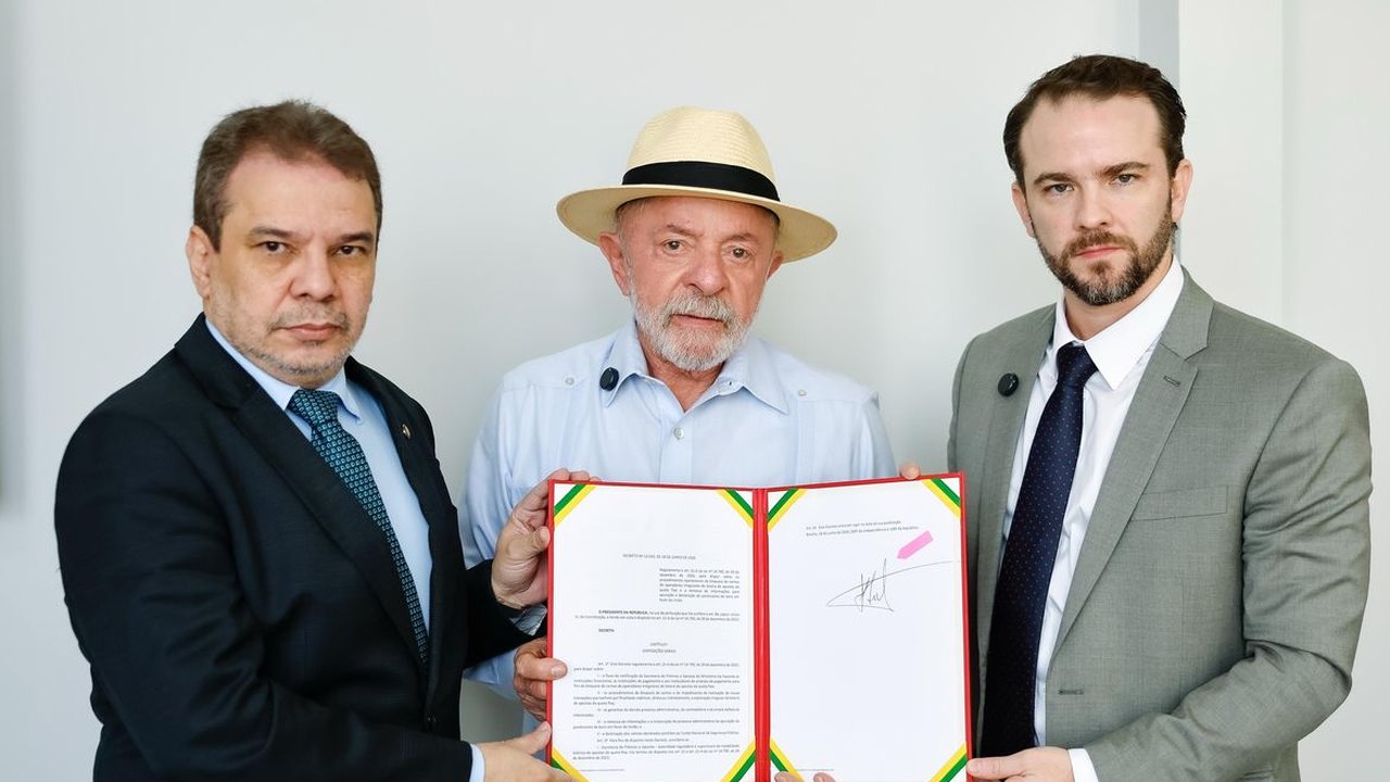 Lula assina decreto para bloquear recursos de bets ilegais
