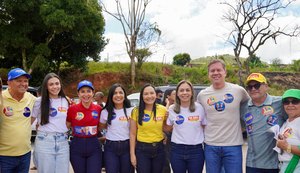 Ação em Joaquim Gomes reuniu deputados, prefeitas e ex-prefeita em manifestação de união política
