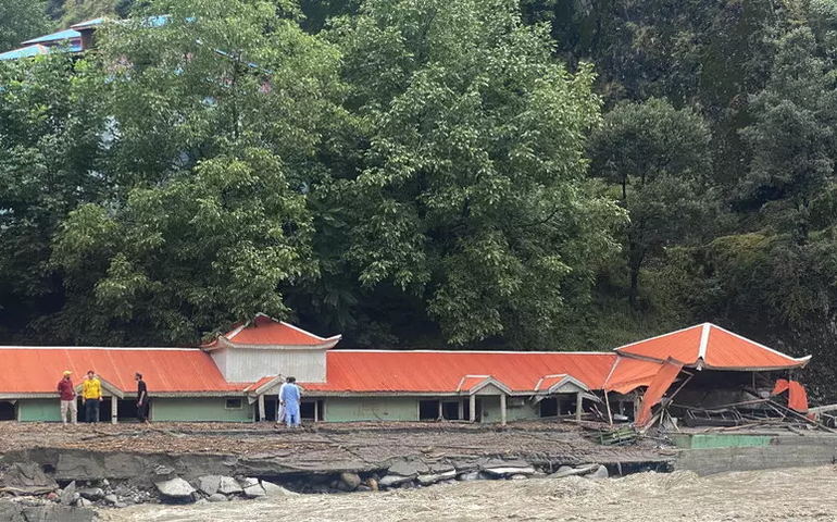 Chuvas no Paquistão matam mais de 115 pessoas em apenas 24 horas