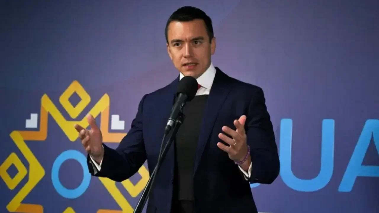 Candidato denuncia que tiroteio interrompeu caravana; polícia nega atentado