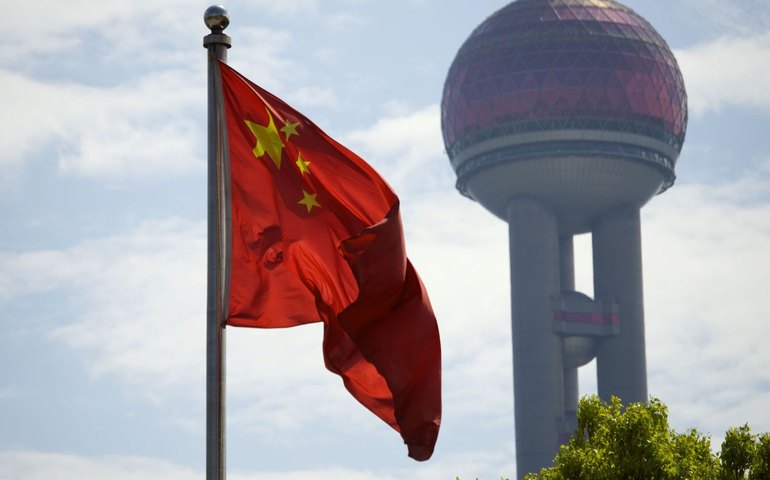 China impõe medidas retaliatórias sobre petróleo, carvão e GNL dos EUA após tarifas de Trump