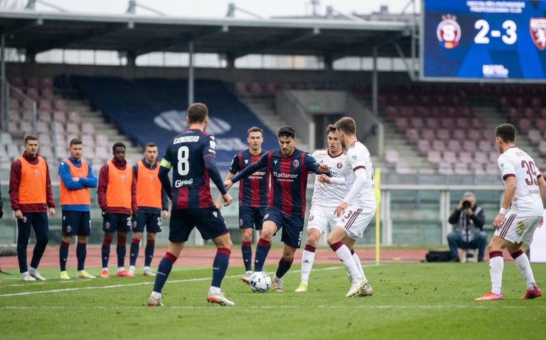PSG poupa titulares e supera o Metz antes de enfrentar o Flamengo na decisão intercontinental