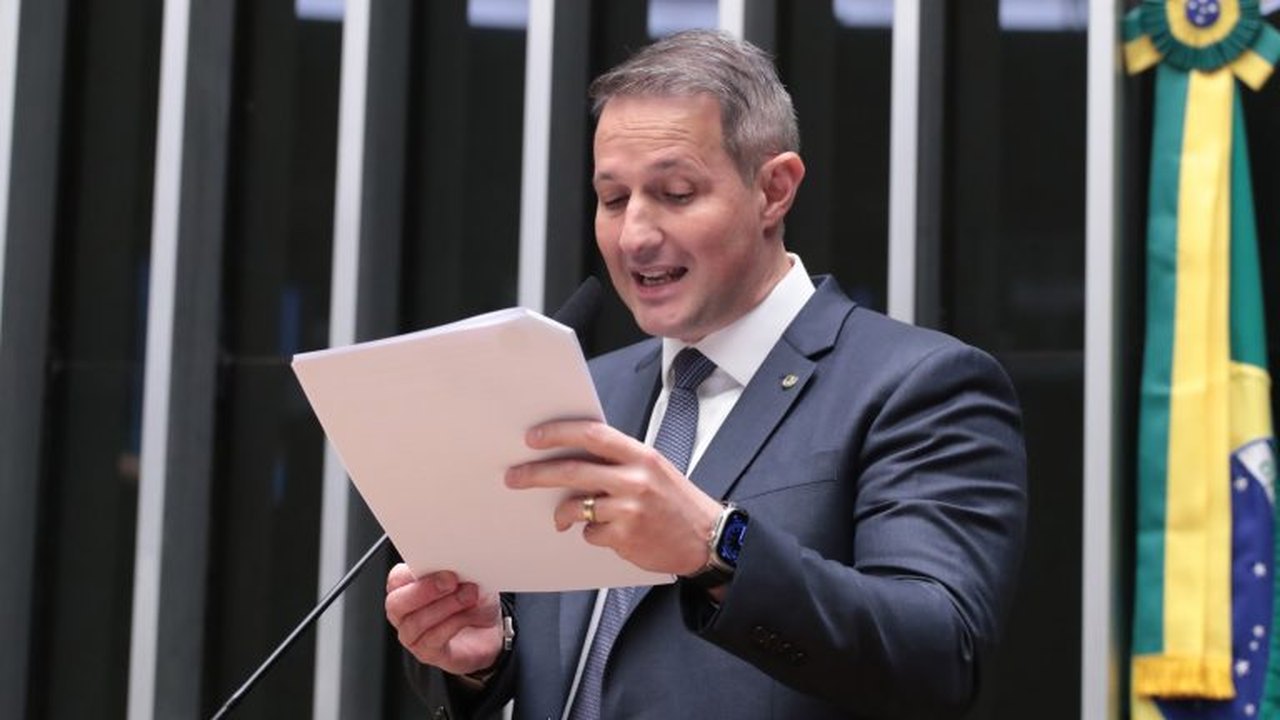 Derrite aposta em vitória de Tarcísio e Flávio nas eleições