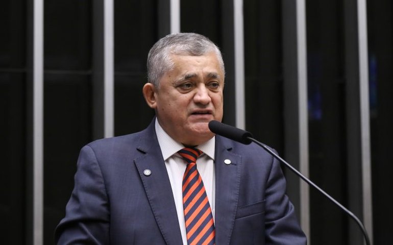 Lula escolhe José Guimarães para comandar Secretaria de Relações Institucionais