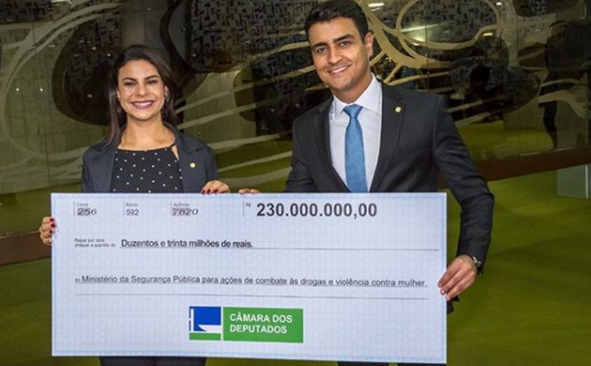 JHC participa da devolução de R$ 230 milhões pela Câmara dos Deputados
