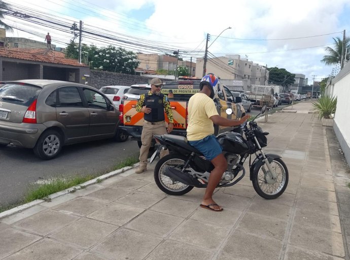Fiscalização no Murilópolis flagra 20 motociclistas cometendo infrações