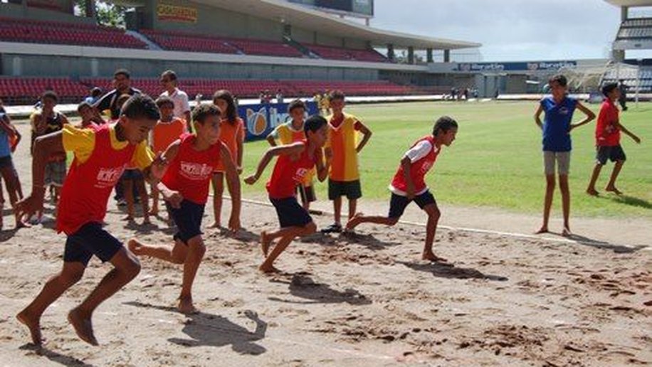 Educação reafirma adesão ao programa Atleta na Escola 2014