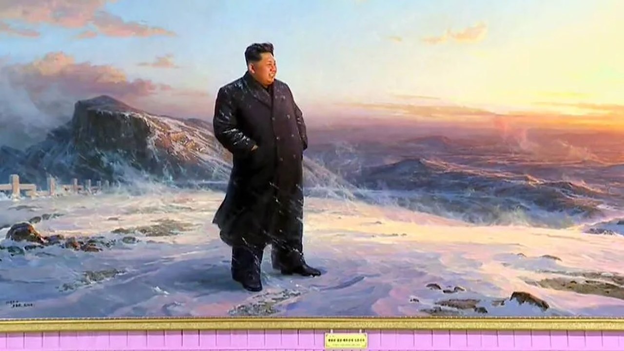 Ditador da Coreia do Norte aprova inédita divulgação de pinturas de si mesmo em exposição de arte