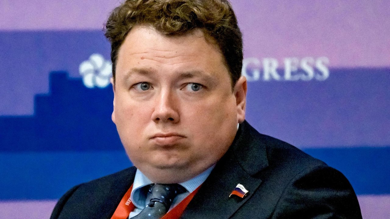 Apesar das sanções, economia russa continua a crescer, afirma parlamentar do Comitê de Orçamento