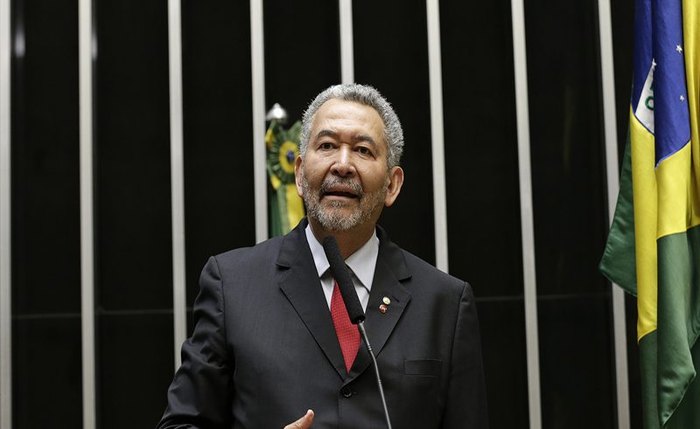 Paulão criticou a conduta silenciosa de parlamentares alagoanos a cerca do assassinato de Marielle Franco