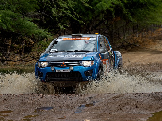 Braço Curto MotorSport vence sexta etapa do Sertões
