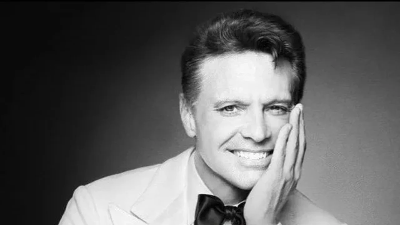 Cantor Luis Miguel passa por 'cirurgia delicada' nos Estados Unidos