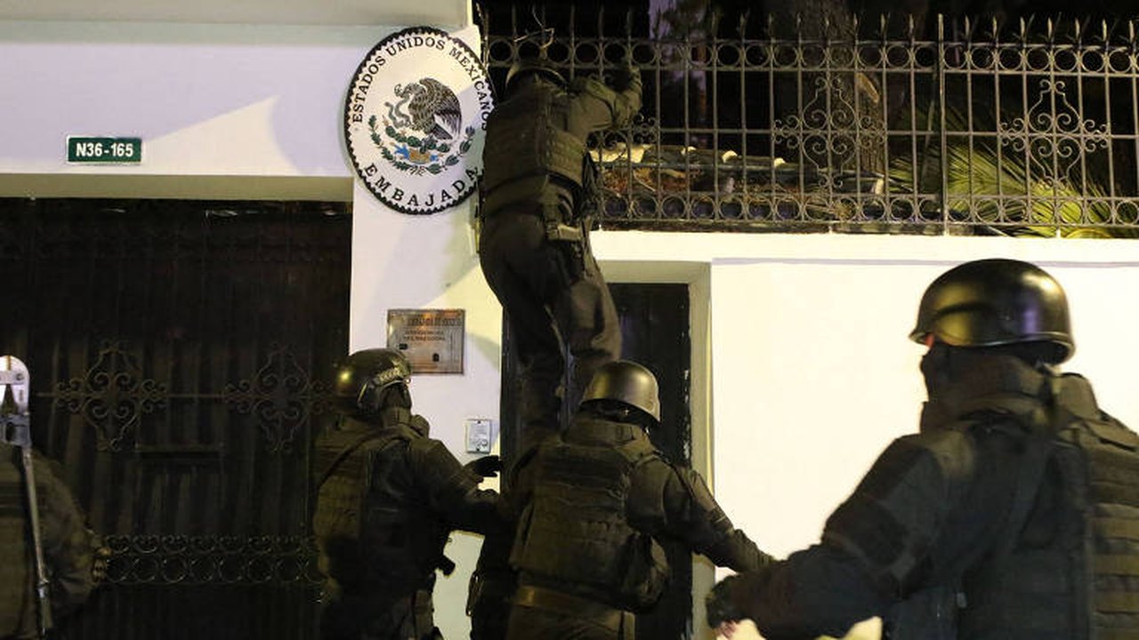 Tribunal do Equador anula decisão que considerava 'ilegal' detenção de Jorge Glas durante invasão à embaixada mexicana