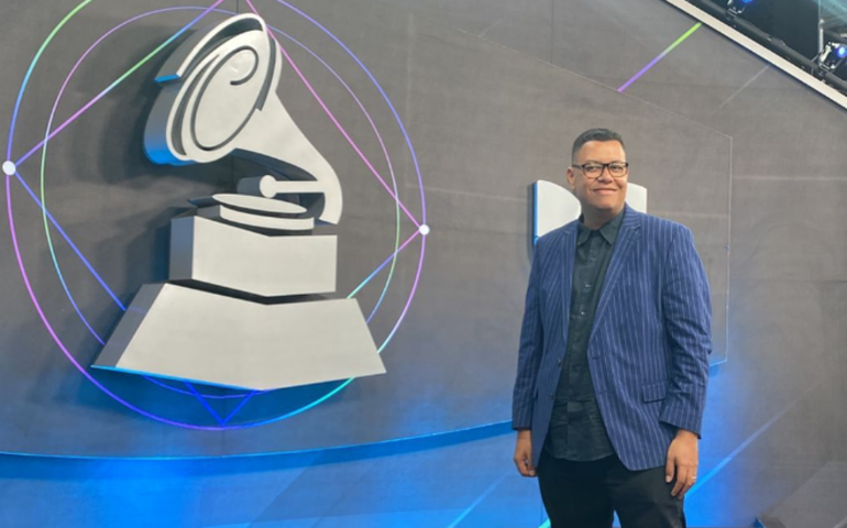 Anderson Freire festeja segundo Latin GRAMMY