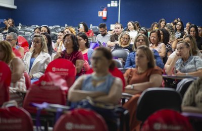 Capacitação aborda noções básicas de assistência à pessoa com obstrução intestinal