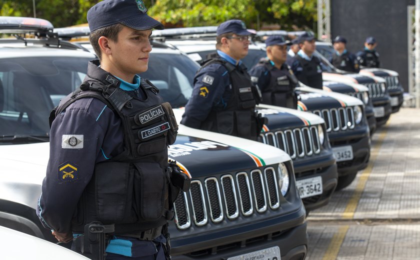 Polícia prende um dos ladrões que tentou assaltar turistas em duna no Ceará