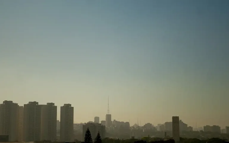 Calor e tempo seco vão aumentar em São Paulo? Veja previsão para os próximos dias
