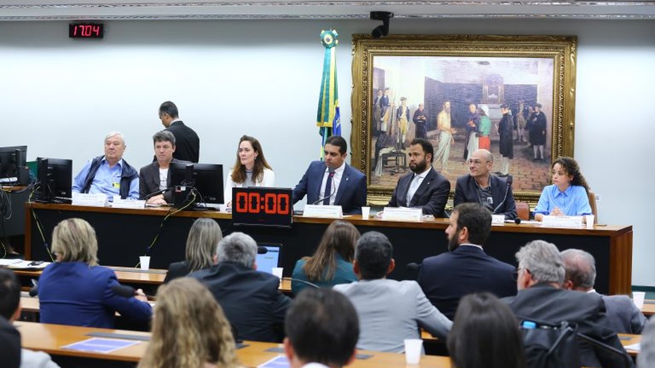 Especialistas em saúde defendem fim do financiamento público às comunidades terapêuticas