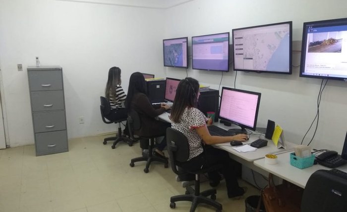 Central de Monitoramento recebe solicitações da população e monitora atendimento das demandas